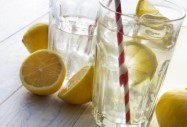 За ползата да пием топла вода с добавяне на цитрусови плодове