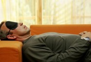 Кратко поспиване денем - прост начин да избегнете инфаркта
