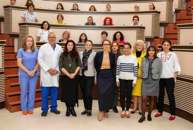 партньори партньори